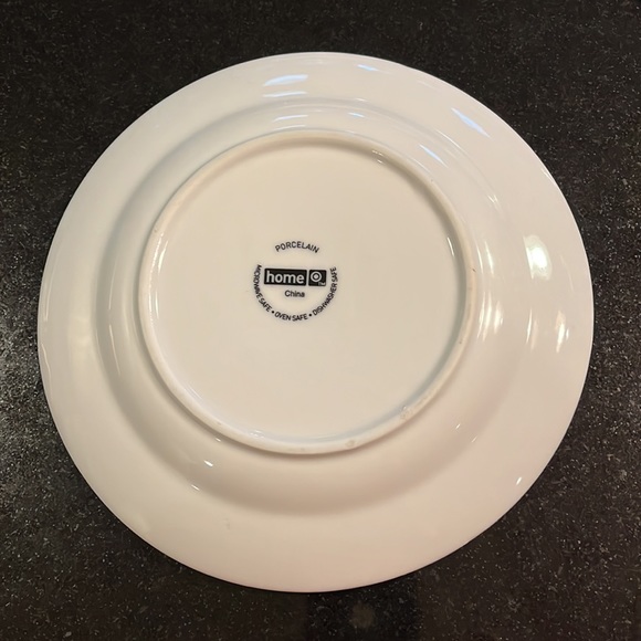 White Porcelain China by HOME - 4 Salad Plates - 8 in. - Picture 3 of 8